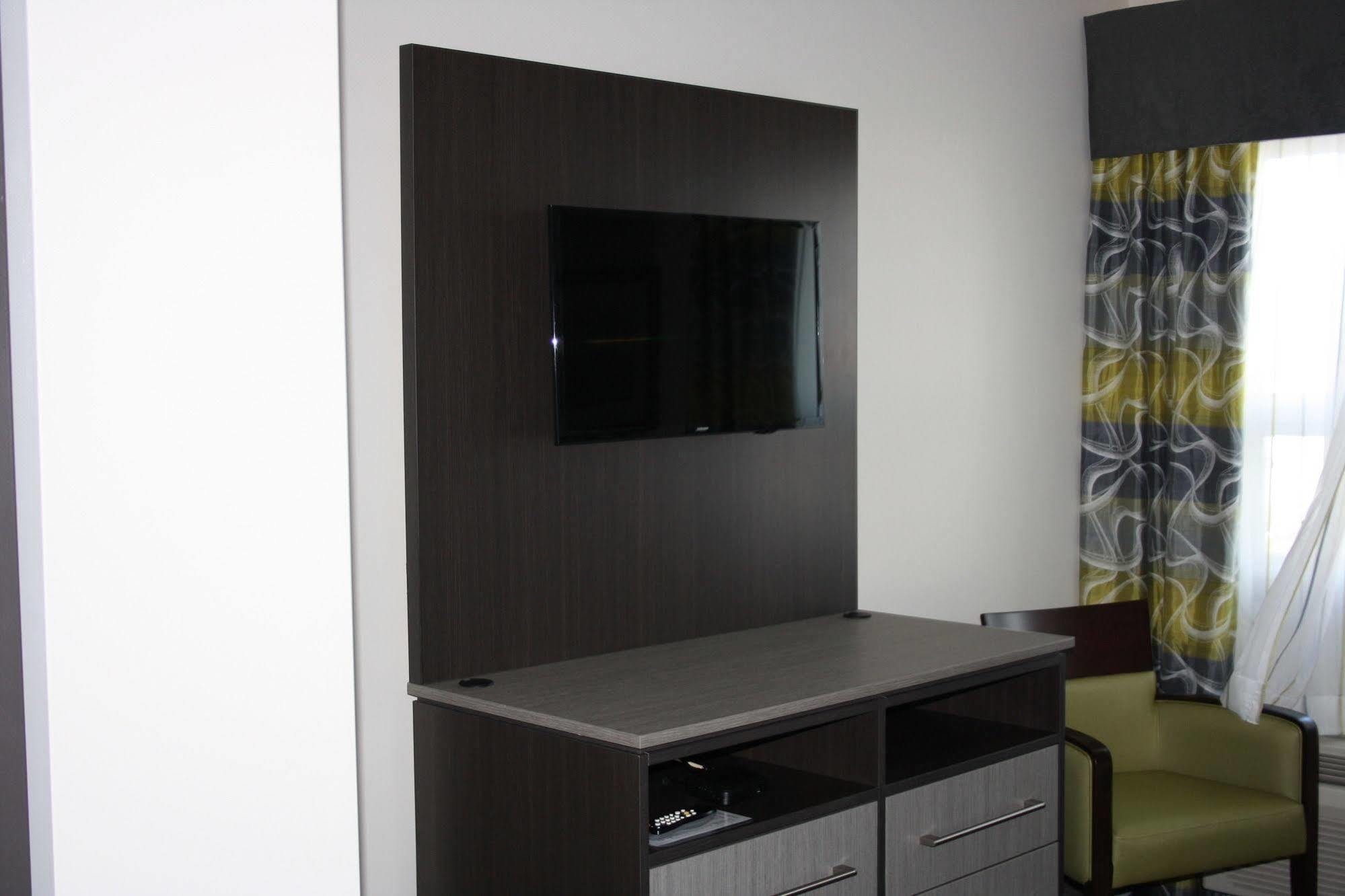 Crossroads Inn & Suites Paradise Kültér fotó
