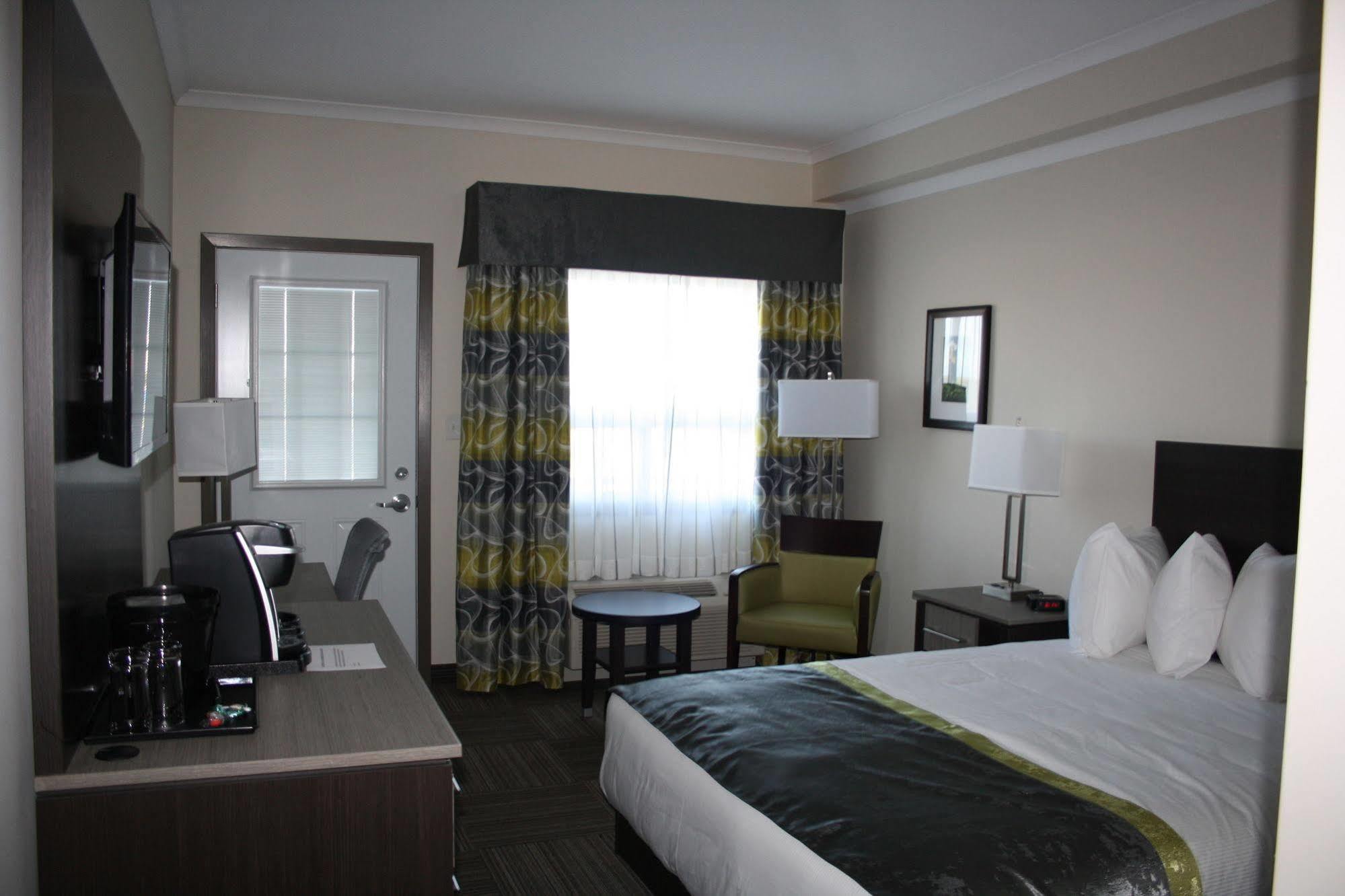 Crossroads Inn & Suites Paradise Kültér fotó