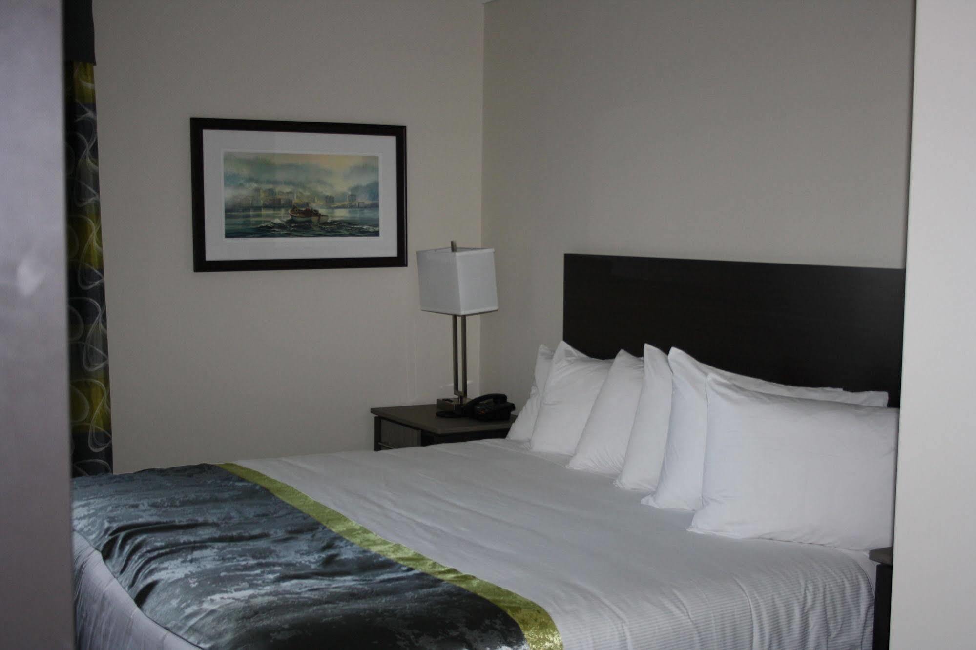 Crossroads Inn & Suites Paradise Kültér fotó